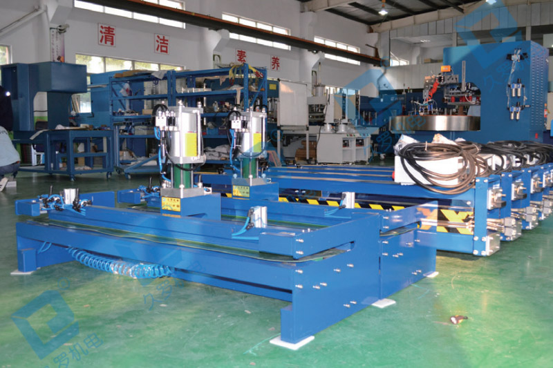 桃子视频官网在线观看免费工业皮带打齿机开齿机